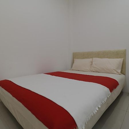 Room 28 Джакарта Екстериор снимка