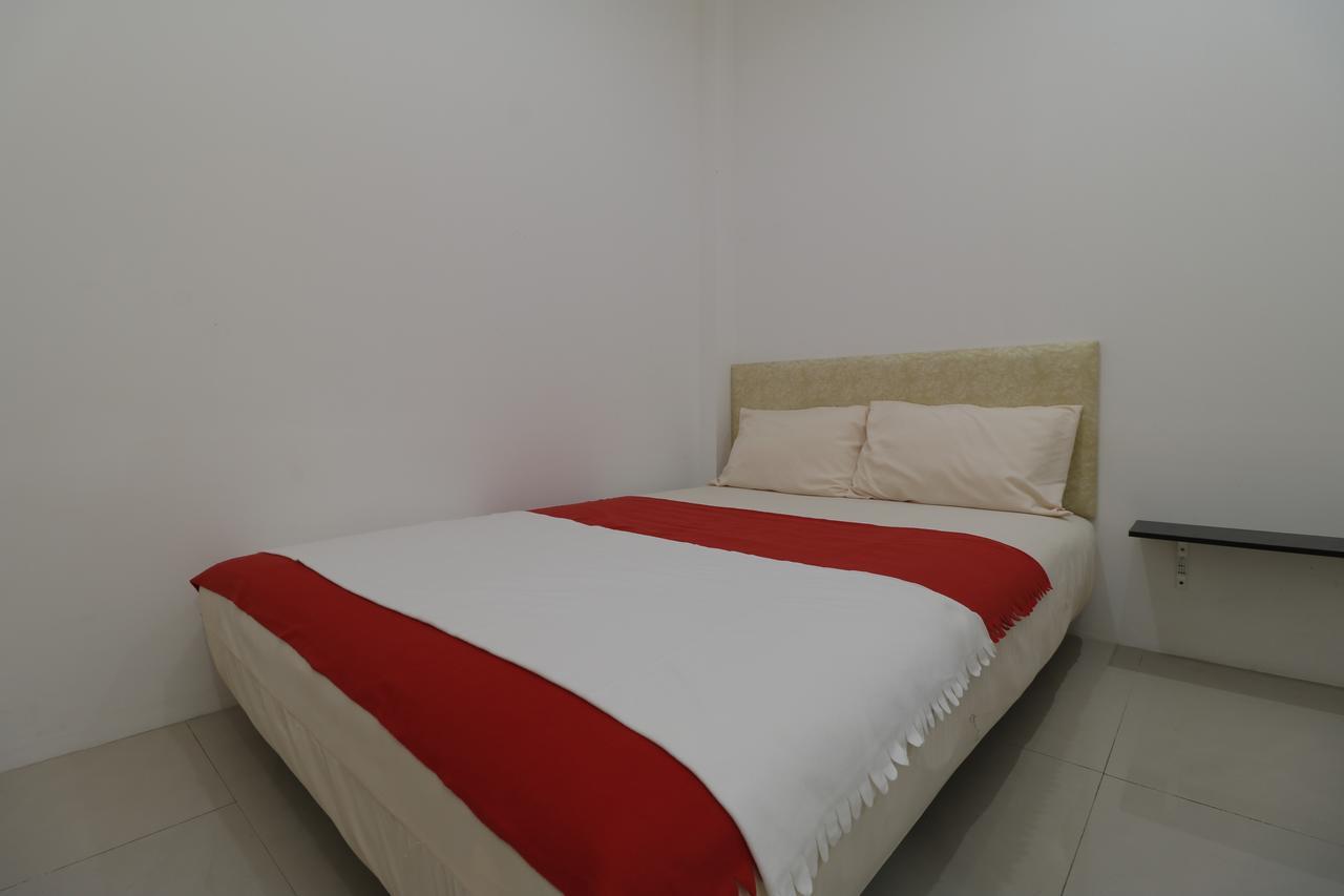 Room 28 Джакарта Екстериор снимка